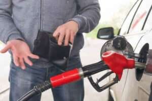 La gasolina sube $97 antes de terminar febrero