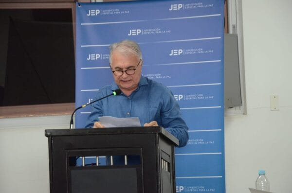 Gobernador Rodrigo Villalba confirmó compromiso con el proceso de paz en audiencia de seguimiento realizada en Pitalito