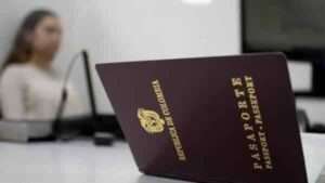 Cancillería suspende apertura de licitación para expedición de pasaportes