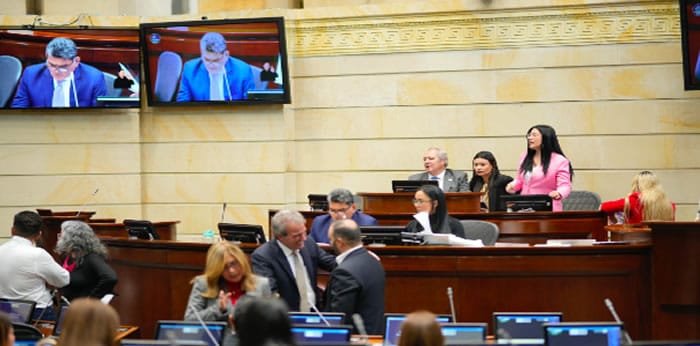 Congreso abordó moción de censura y reforma pensional