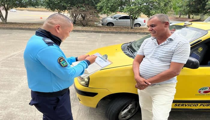 Alcaldía de Neiva expidió decreto que regula el aumento de la tarifa del servicio público de taxi