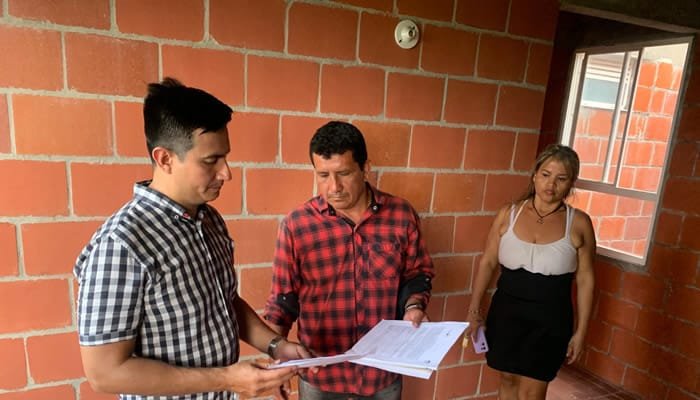Dos familias neivanas ahora tendrán vivienda propia, gracias a la alcaldía de Neiva