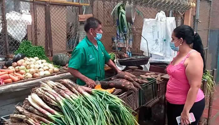 Inflación, once meses continuos a la baja: febrero cerró en 1,09% y la variación anual en 7,74%, reveló el DANE