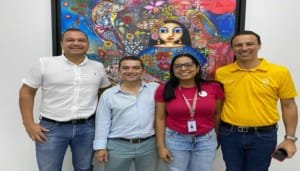 Mujeres huilenses podrán asegurar sus proyectos productivos en caso de desastres naturales