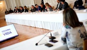 Reforma agraria, agua, educación y productividad, temas de la primera mesa de trabajo entre empresarios y Gobierno Nacional