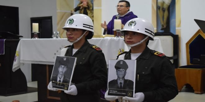 Sentido homenaje a policías asesinados fue acompañado por la Alcaldía de Neiva