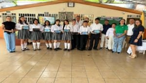 Aprender jugando: cerca de 60 tablets fueron entregadas a instituciones educativas de Neiva