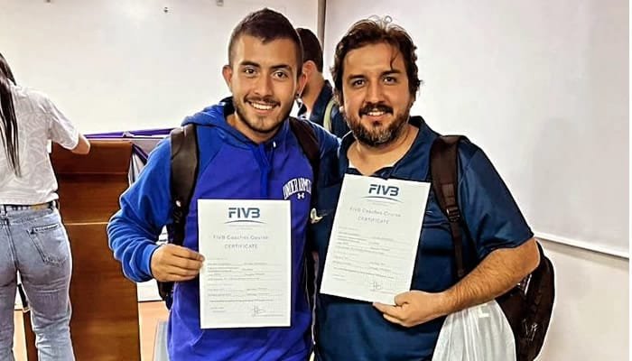 Entrenador huilense estuvo en capacitación de voleibol en Bogotá