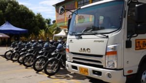 Alcaldía hizo entrega de camión para apoyar al Ejército Nacional