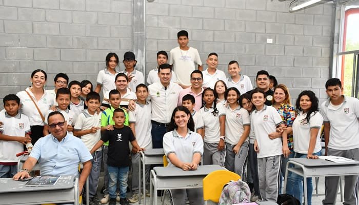 Reapertura del Colegio Rodrigo Lara en el sur de Neiva