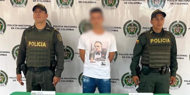 Detenido ciudadano con un arma de fuego