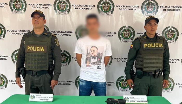 Detenido ciudadano con un arma de fuego