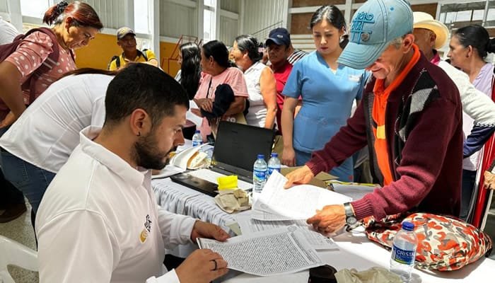 Agencia de Tierras realizó rueda de servicios en Isnos