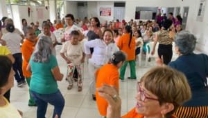 Celebración del Día de la Madre para las adultas mayores de Neiva