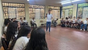 Nombrados 30 nuevos docentes en Neiva
