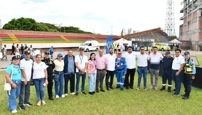 Delegación del Ministerio del Deporte visitó el estadio