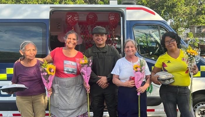 Policía Metropolitana celebró el Día de las Madres