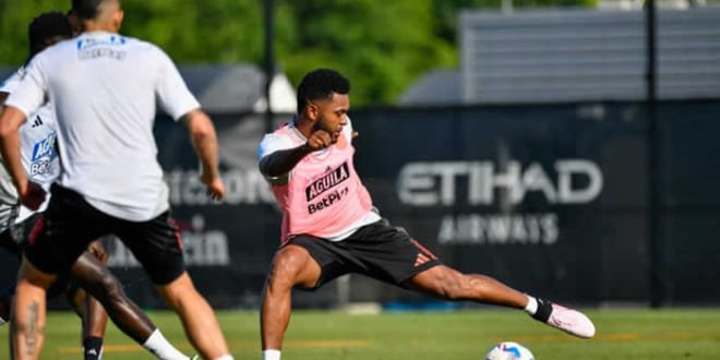 Selección Colombia entrena con miras a la Copa América