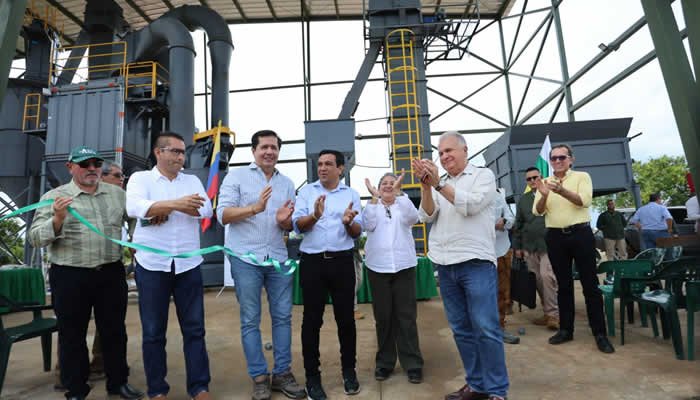 Gobernación también le apunta al sector agrominero