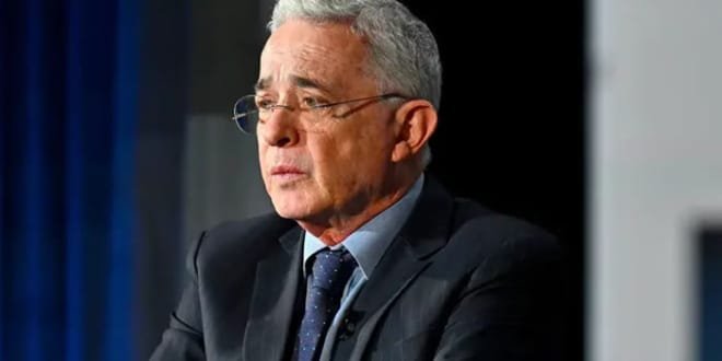 Uribe no le jala a la constituyente