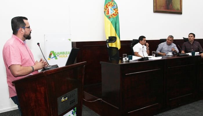 Luz verde para ejecutar más proyectos viales en el Huila