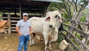 Poncho: Ingeniero, Líder Social y Ganadero Ejemplar en Yaguará