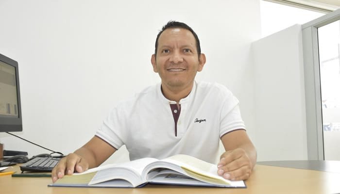 Docente huilense, referencia nacional en termodinámica