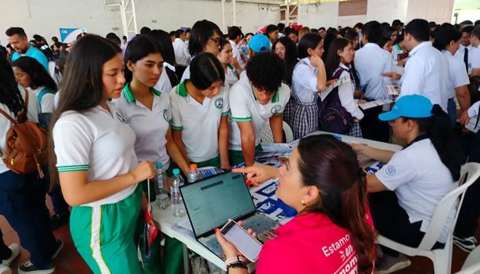Desarrollada feria universitaria en Garzón