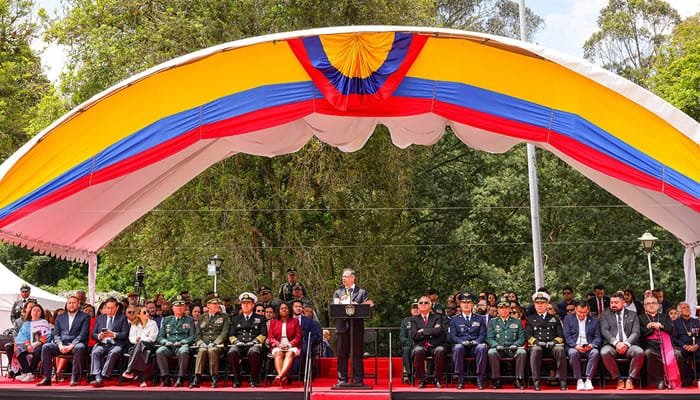 Presidente le apunta al mejoramiento de las Fuerzas Militares