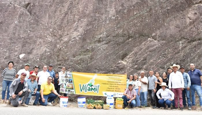 Mural para promocionar turismo y paz en Vegalarga