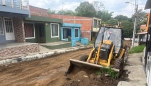 Obras de pavimentación en Garzón