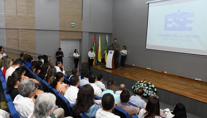 ESE Carmen Emilia Ospina, con nuevo auditorio