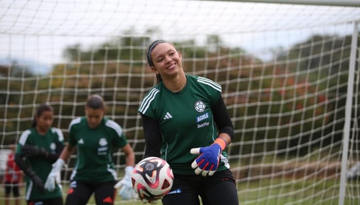 Selección Colombia femenina trabaja con miras a octavos