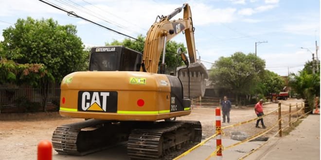 Gobernación da inicio a labores de pavimentación en Neiva