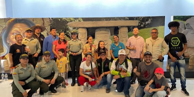 Policía realizó City Tour por las calles de Neiva