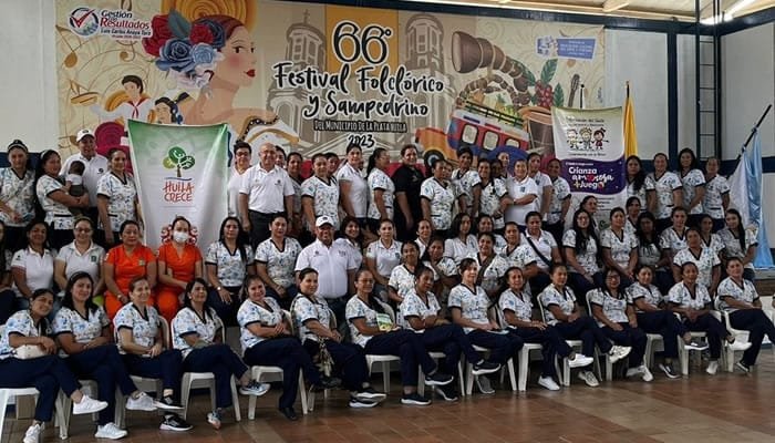 Reconocimiento de la Gobernación a las madres comunitarias del Huila