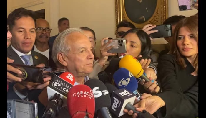 Negada moción de censura al Ministro de Hacienda