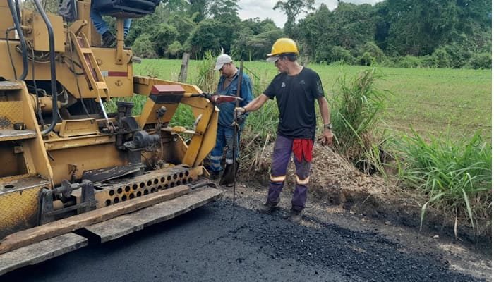 Avance en la vía Íquira – Yaguará