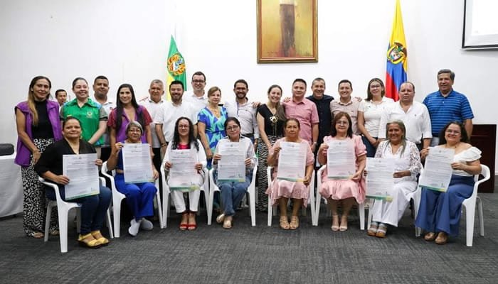 Huila celebra el Día de las Madres Comunitarias con emotivo homenaje