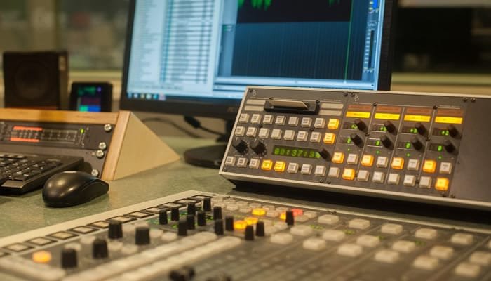 Proyecto de pauta política en medios comunitarios avanza en el Senado