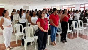 Homenaje en Garzón a las madres comunitarias