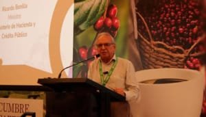 Ministro de Hacienda destaca histórica baja en la inflación anual