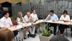 Alcaldía busca mejorar el transporte aéreo