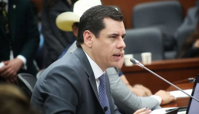 Iniciativa busca equidad en costos de reconexión de servicios