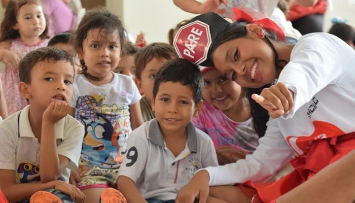 Talleres en Neiva enseñan valores a niños de la primera infancia