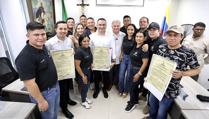 Gobernador del Huila y su homenaje en Villavieja