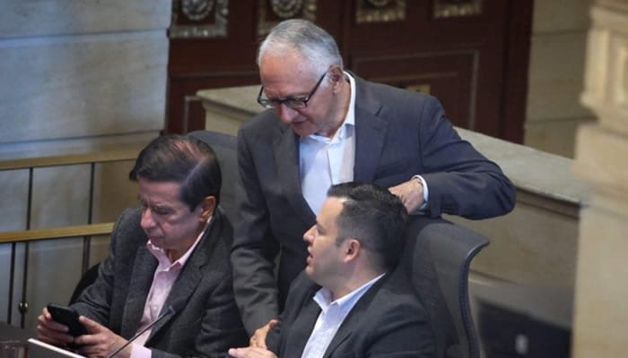 Se viene debate de la reforma a la salud