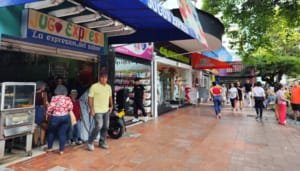 Comercios en Neiva extenderán horarios por Navidad