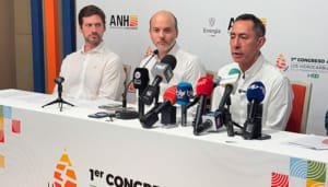 Firmados cinco acuerdos para explotaciones petroleras