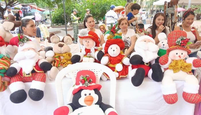 Feria navideña de emprendimiento navideño